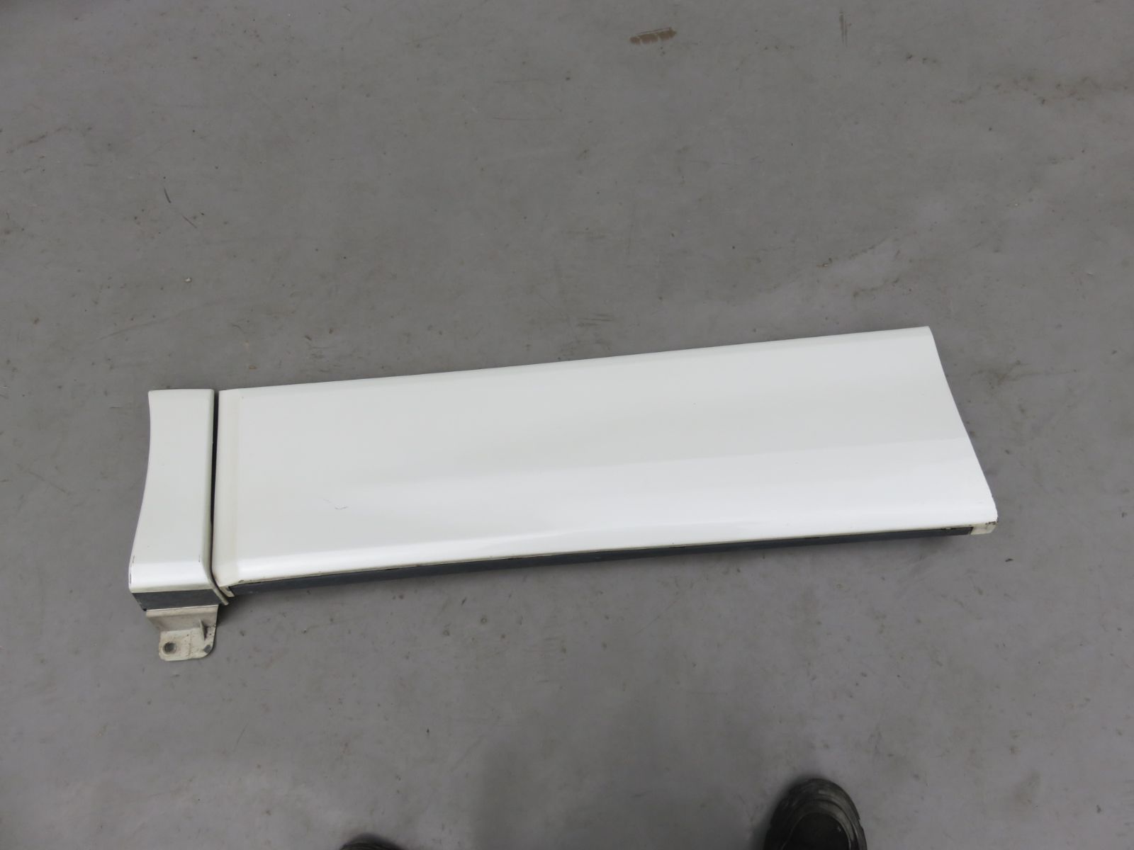 SFC2275 アルファード ヴェルファイア20系 ANH20W ANH25W GGH20W GGH25W 前期 ドアプロテクター パネル サイドパネル 左前 白070 左側スカート