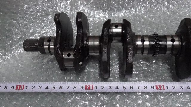 CB400SF VTEC REVO NC42-1010xxx の クランクシャフト 1760583105