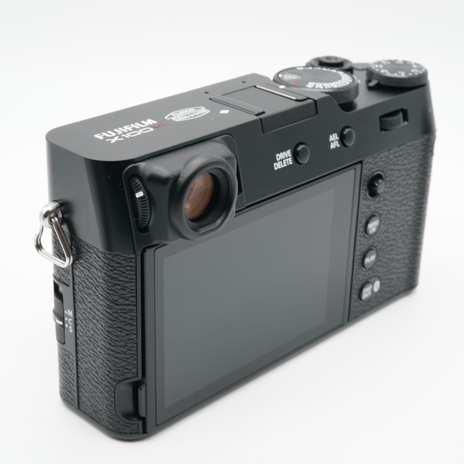 ほぼ新品 FUJIFILM フジフイルム X100VI ブラック シャッター