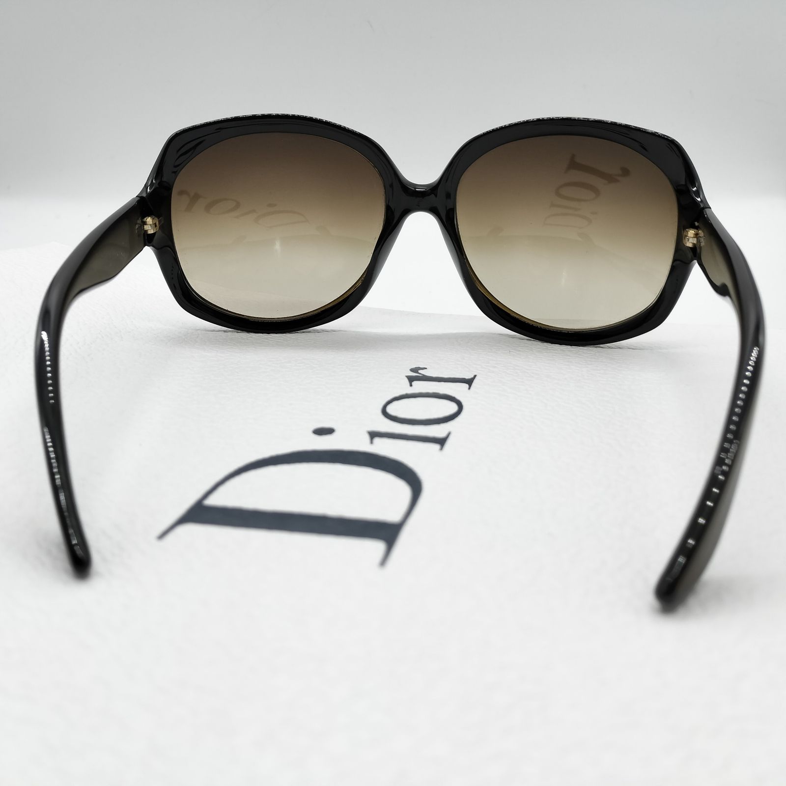 Christian Dior ディオール GLOSSY1 KIFCC グロッシー サングラス ダークブラウン USED品  商品詳細｜高級ブランド商品の高価買取・格安販売｜Bossfull