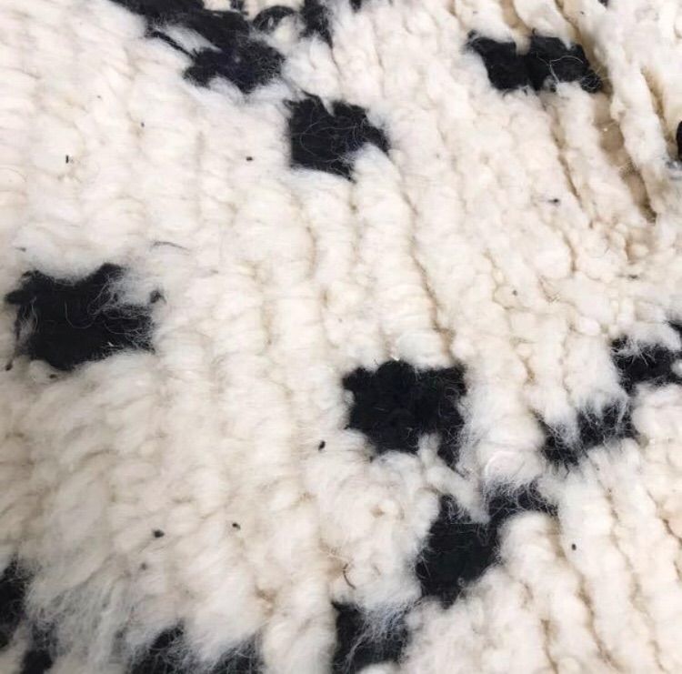 並行輸入品 モロッカン 手織りベニワレン??(ベニアワレン) 約112×64cm