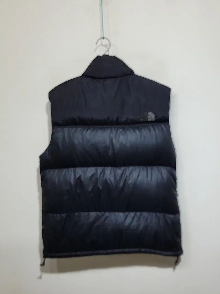 M ） THE NORTH FACE(ザノースフェイス) ダウンベスト 黒 700 ダウン