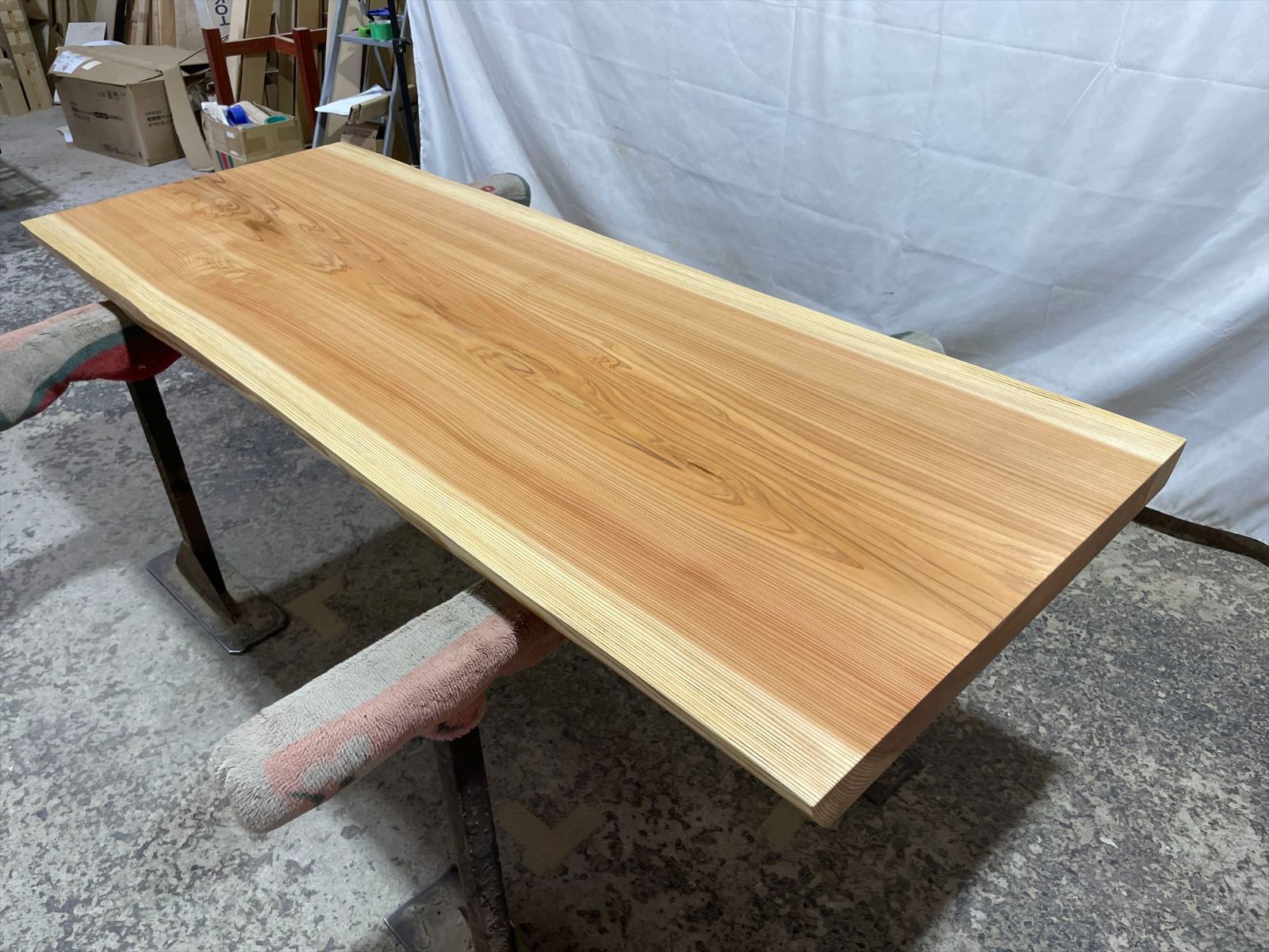 杉9132 一枚板無垢 1920x680-690-680x57mm 乾燥材 センターテーブル