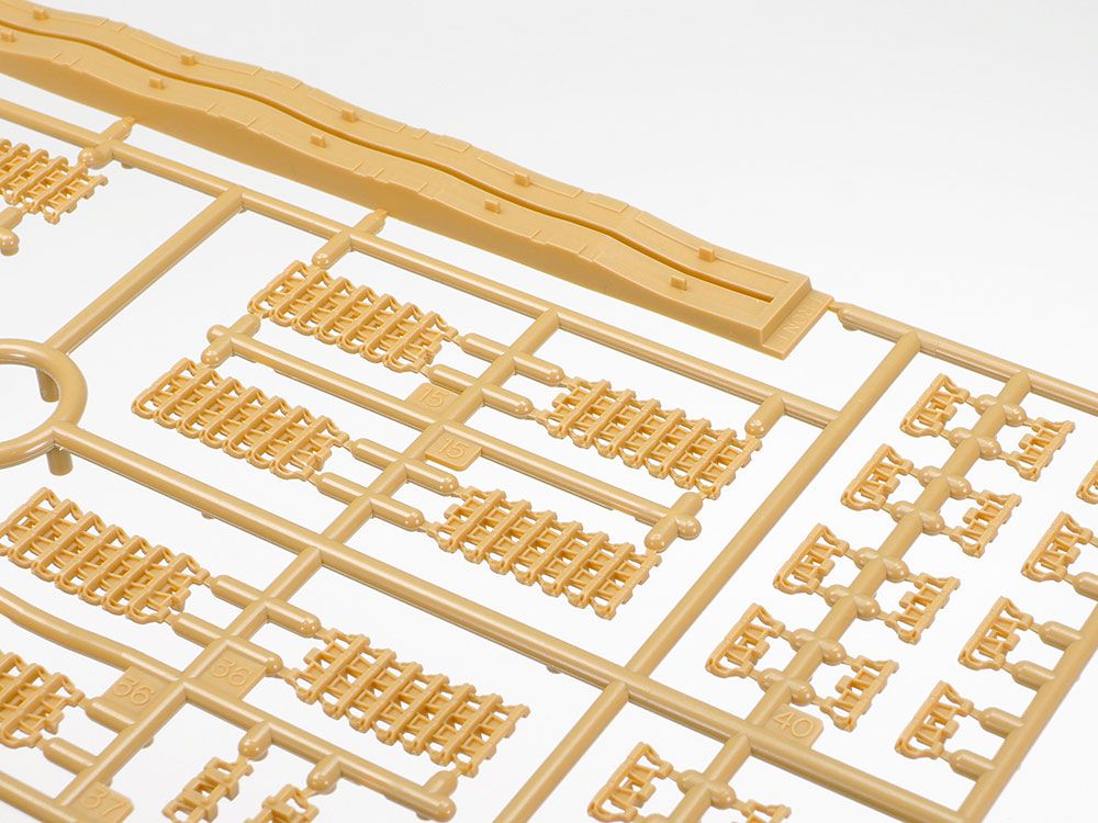 35378 1/35MM ドイツIV号戦車G型 初期生産車 【公式ショッピングサイト】
