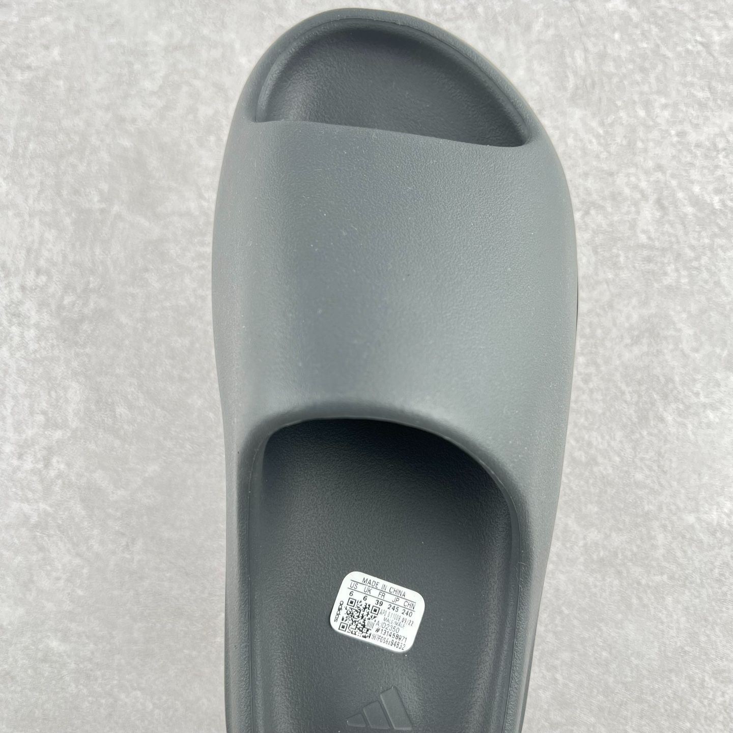 イージースライド スレートグレー 新品未使用 adidas YEEZY Slide 