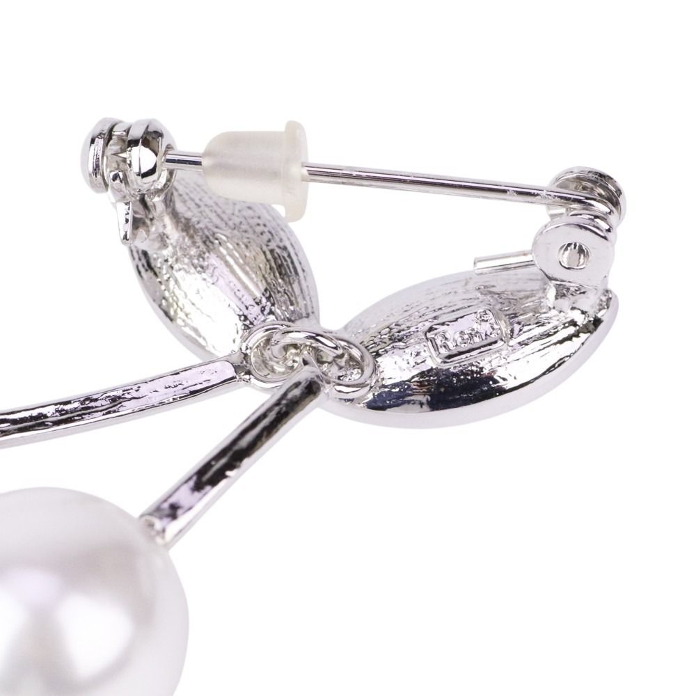 美品 Rene ルネ チェリー パール さくらんぼブローチ シルバーカラー