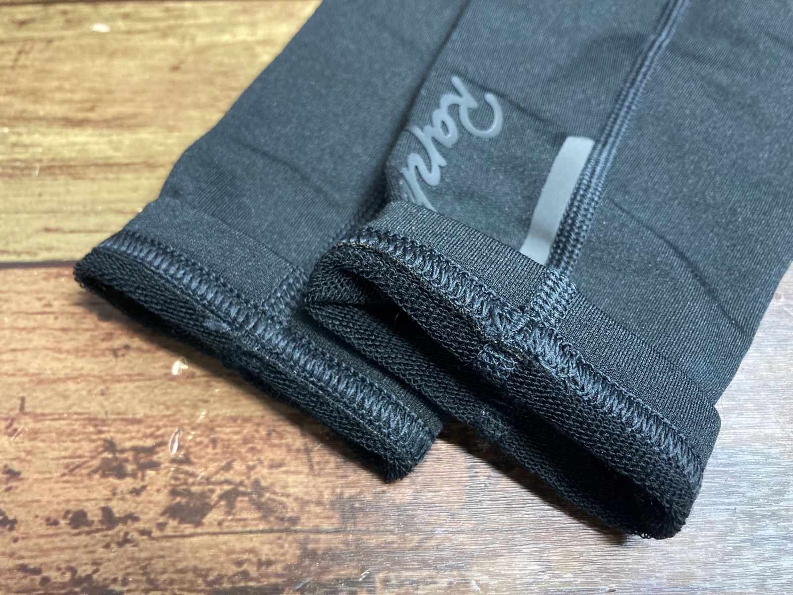 HZ888 ラファ Rapha クラシックサーマルアームウォーマー CLASSIC THERMAL ARM WARMERS 黒 S