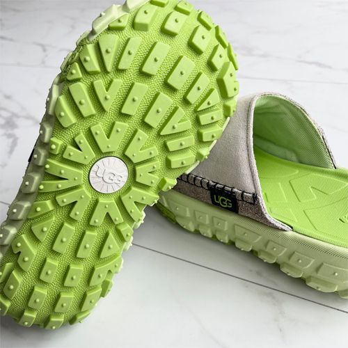 UGG アグ Venture Daze Slide - メルカリ UGG アグ Venture Daze Slide - メルカリ