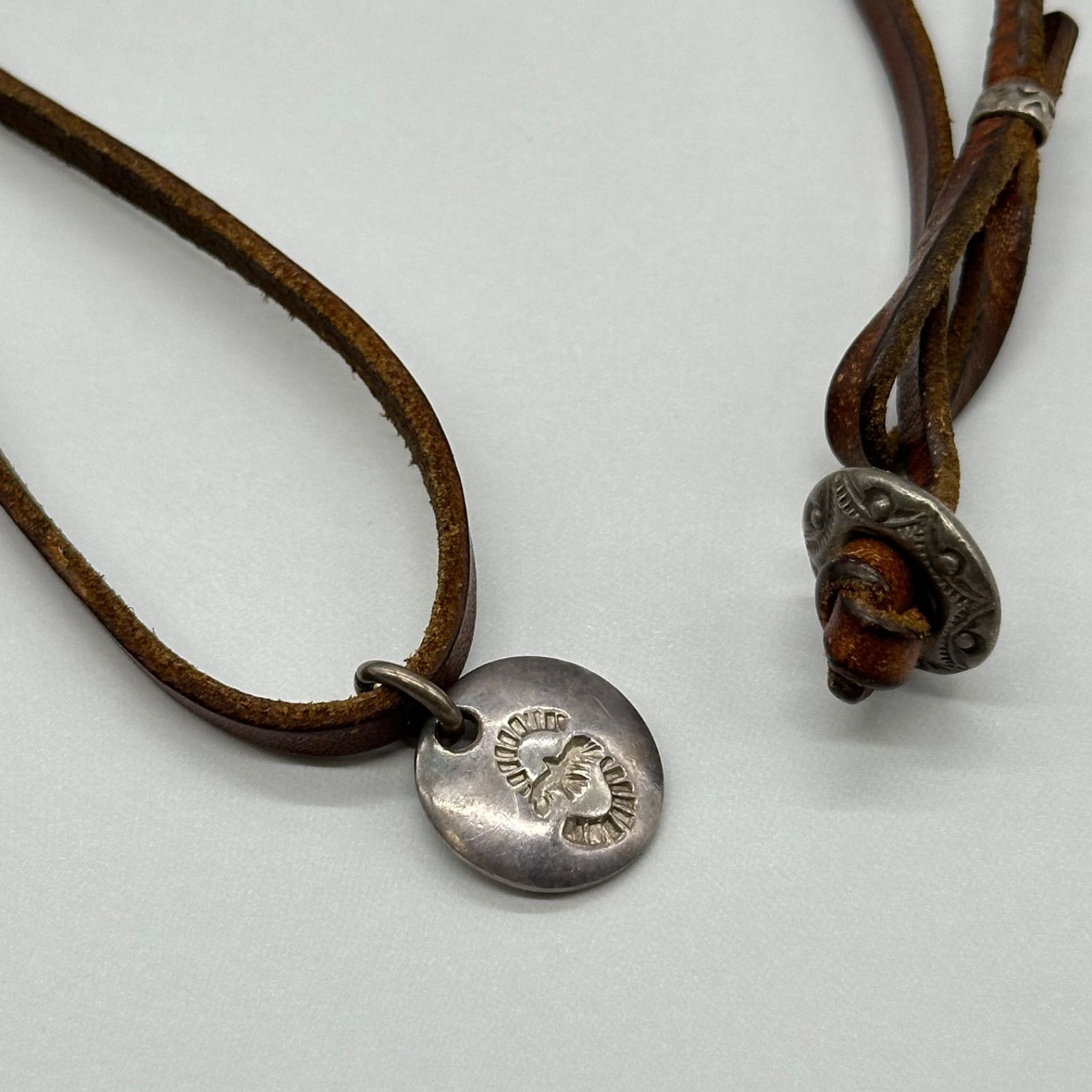 MOTO ネックレス シルバー レザー - メルカリ