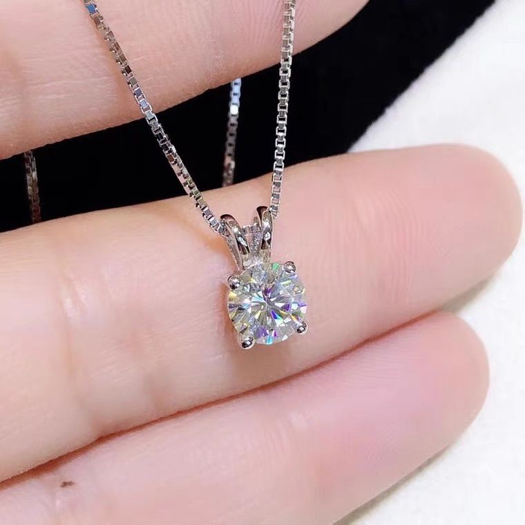 一粒 ダイヤモンドPT950 D1.00ct ネックレス プラチナ - アクセサリー