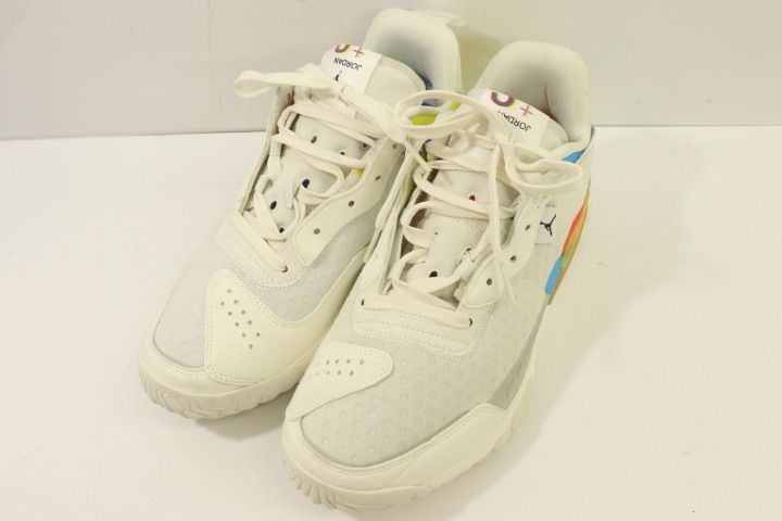 【中古】 NIKE メンズスニーカー 29cm JORDAN DELTA 2 SE NIKE 29cm 白 ホワイト マルチカラー