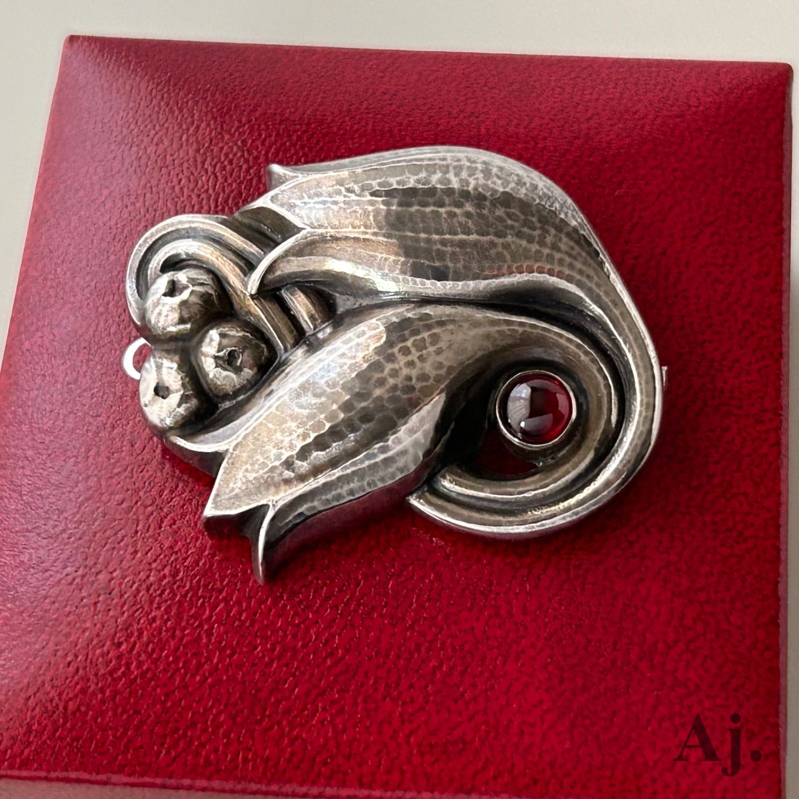 ジョージジェンセン #193 ブローチ 925 シルバー ガーネット 4241 ジョージジェンセン #193 ブローチ 925 シルバー ガーネット 4241
