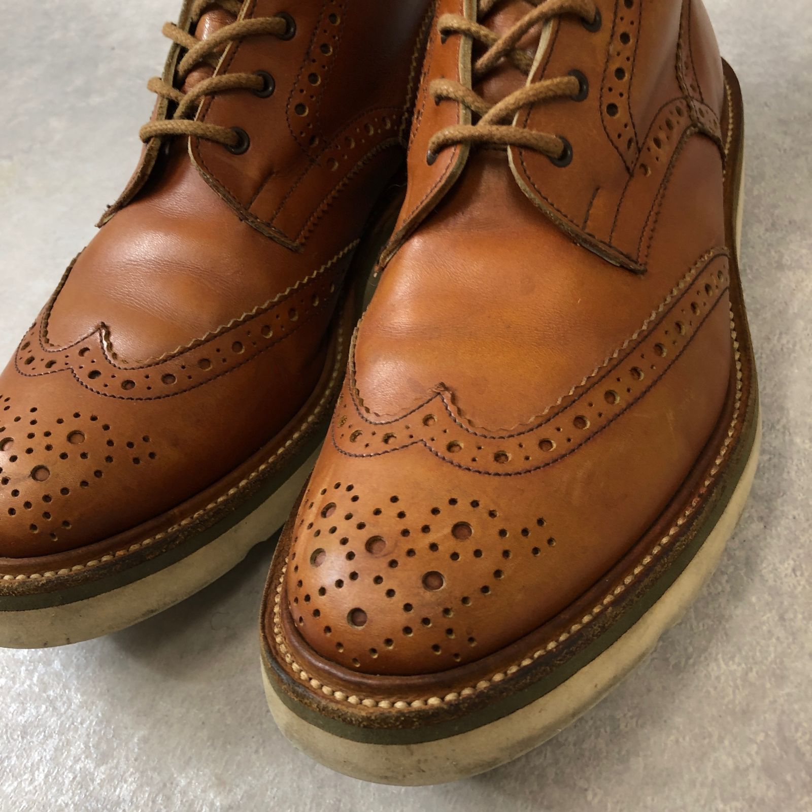 定価6.8万 TOMORROWLAND別注 Tricker's ウィングチップ