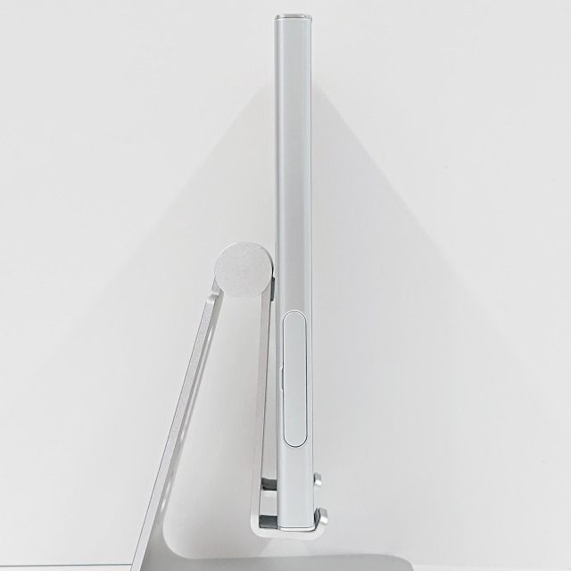 docomo Xperia ホワイト スマートフォン本体 Amazon | Xperia Z1 SO-01F docomo [White] | スマートフォン