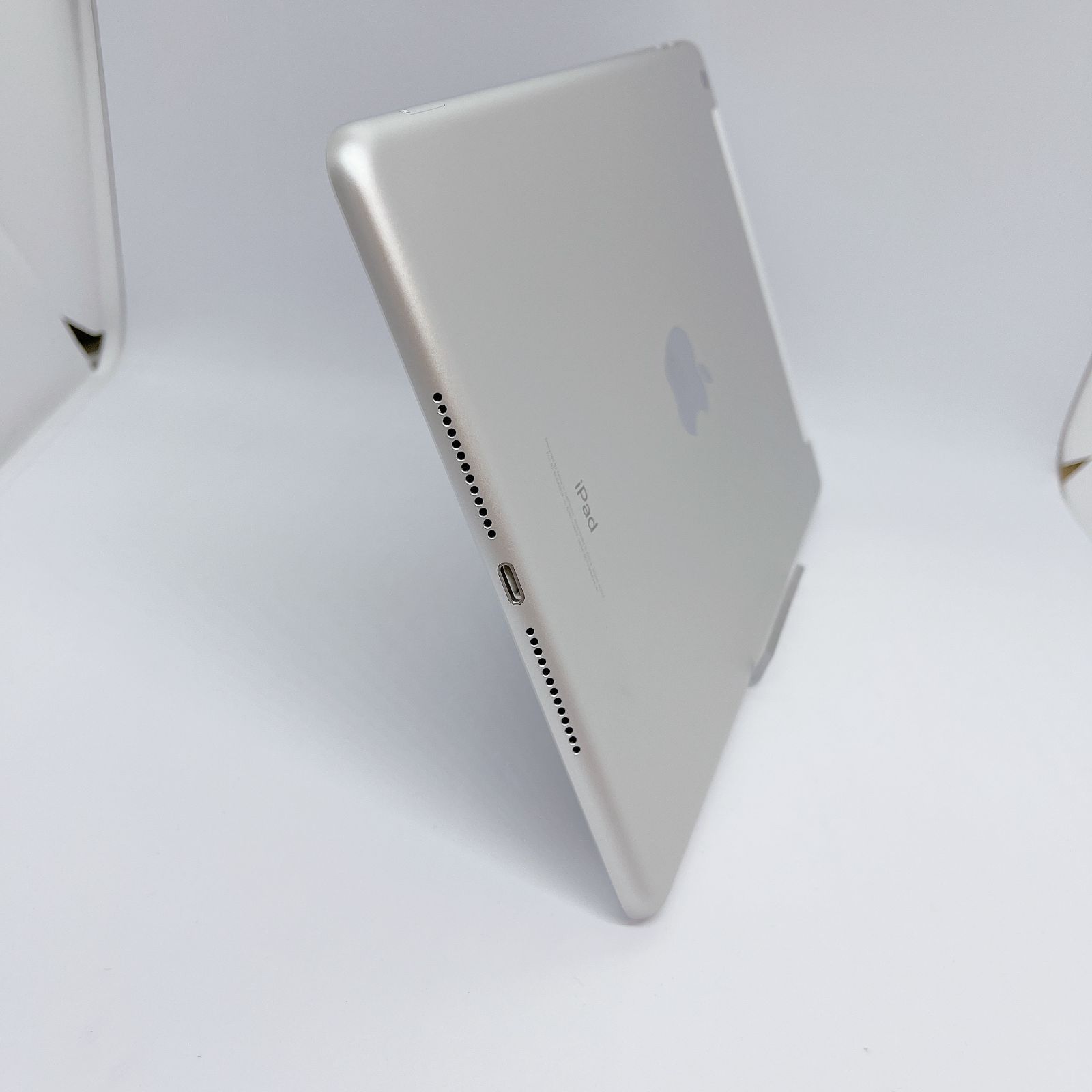 iPad 第5世代 32GB シルバー SIMフリー iPad 第5世代 32GB SIMフリー iPad