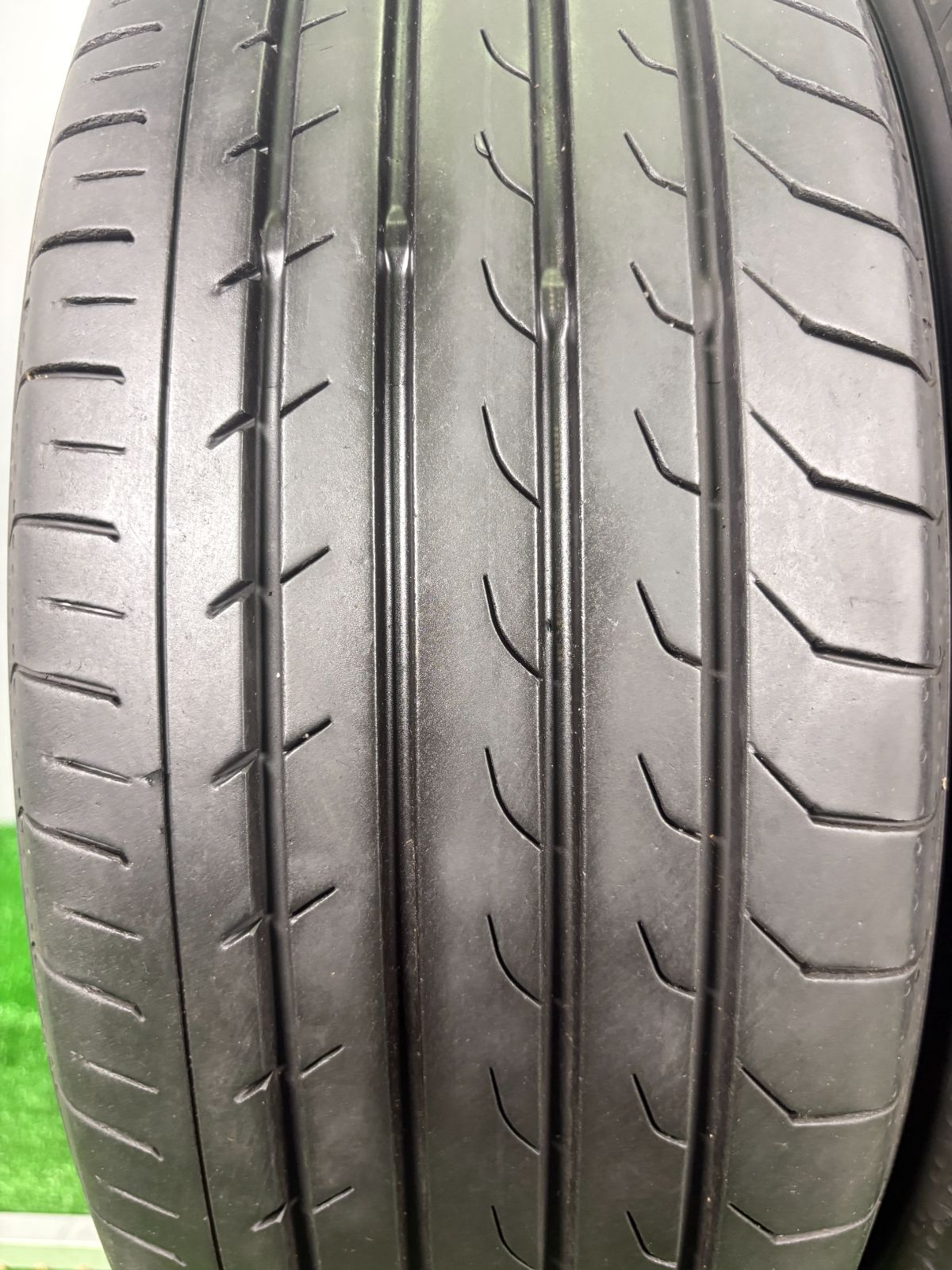 送料無料 195|65R15 ヨコハマ RV03 2025～2025年製 2本 夏タイヤ ノーマル TA649