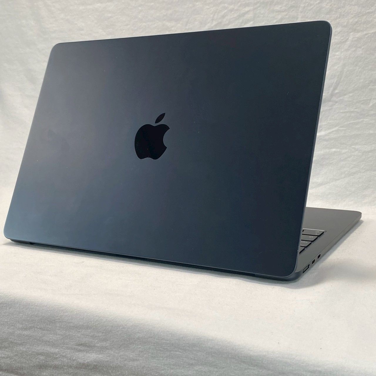 美品】MacBook/Air/M2/16GB/1TB/ミッドナイト/2022年モデル/No.4028