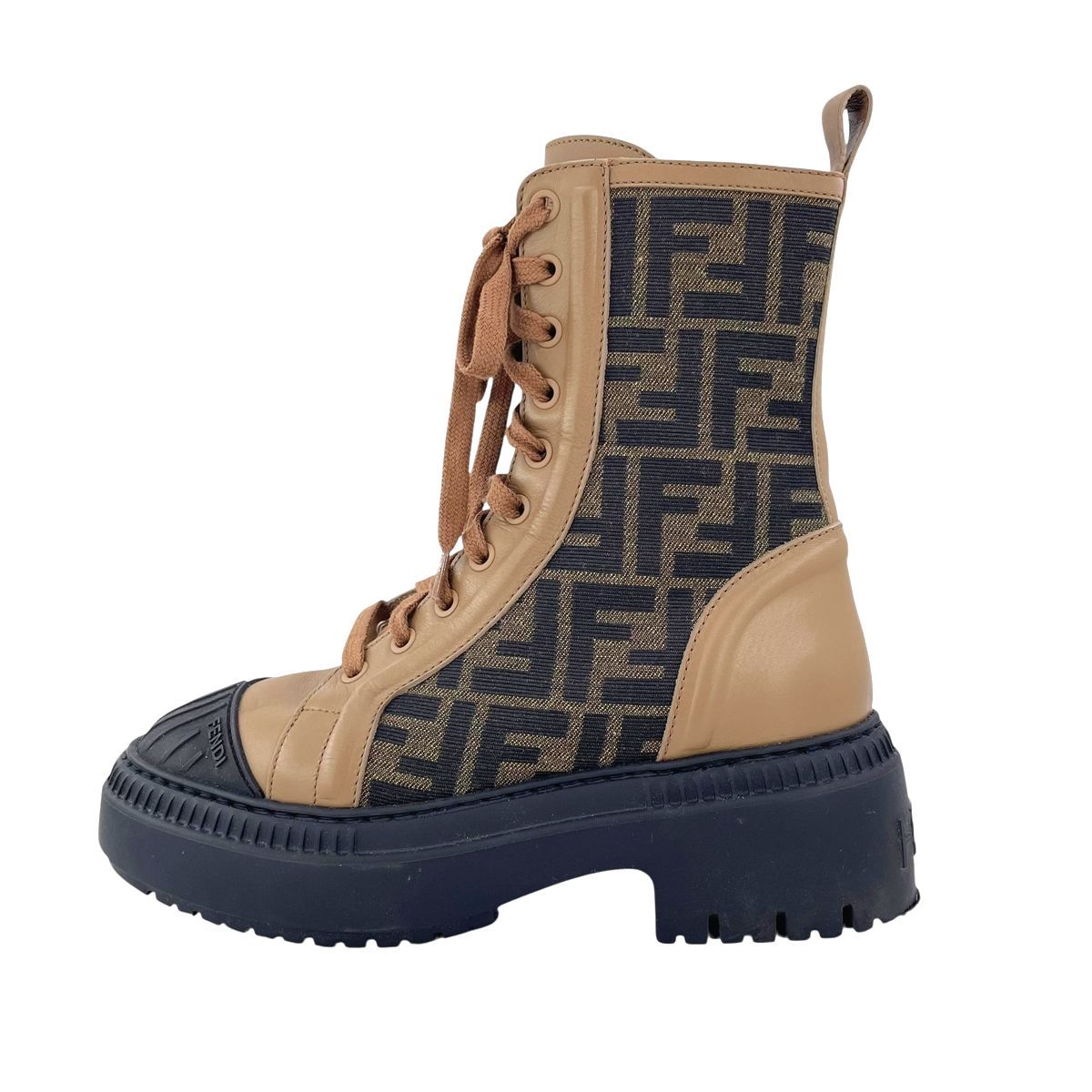 Fendi フェンディ FF ドミノ バイカーブーツ 8T8353-AJZF-F1ICN ズッカ ロゴ シューズ サイドジップ レディース 25031853 AO