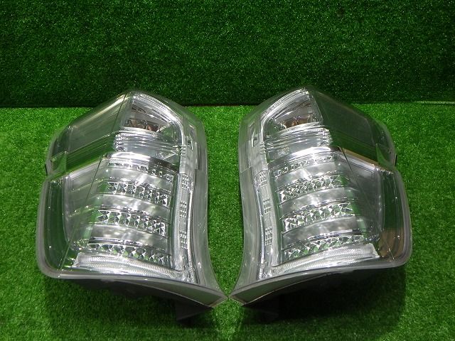 送料無料も! ステップワゴンスパーダ テール左右 RK5 6 後期 W0587 J2 ホンダ LED玉切れなし 251003020