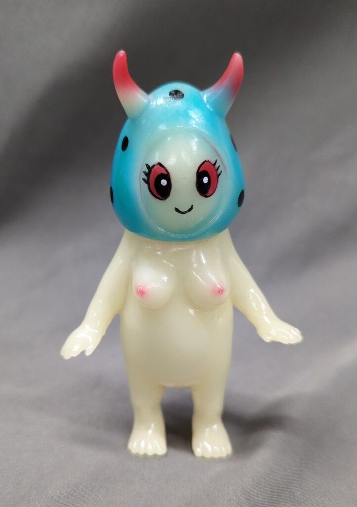 ヤモマーク　ゼンラ星人　蓄光 ヤモマーク 大怪獣シリーズ ゼンラ星人 メス 蓄光成型/頭赤青黒点