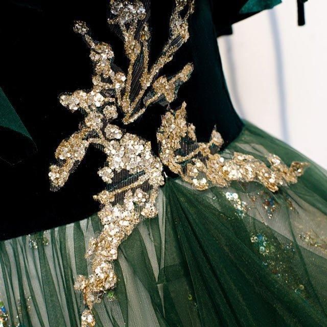 イブニングドレス グリーン ロング ベロア チュール ロマンチック パーティードレ Aライン 編み上げ 演奏会ドレス 二次会 お呼ばれ 成人式 ドレス パーティードレス 黒 イブニングドレス 緑 ベロア