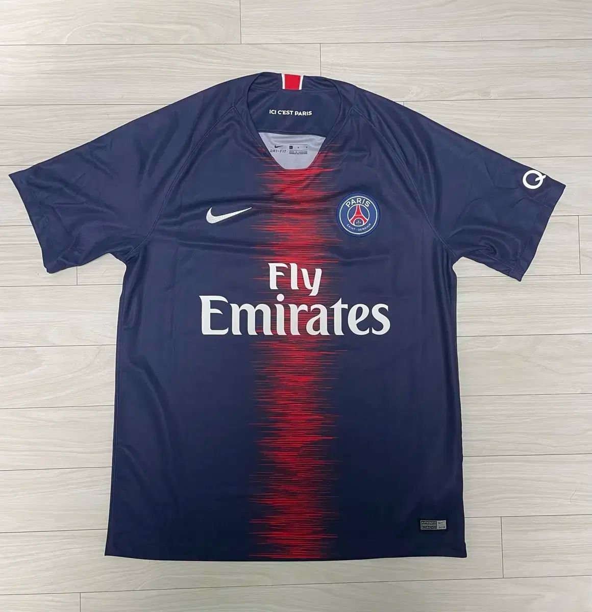 ユニフォーム ネイマール 18&frasl;19 M NIKE Nike パリ・サンジェルマン 長袖 パリ・サンジェルマン（PSG）18-19シーズン 10番 公式通販 (ナイキ) NIKE&frasl;18&frasl;19パリサンジェルマン&frasl;ホーム&frasl;半袖 パリサンジェルマン PSG18&frasl;19ユニフォーム(オーセンティック) 会長の発言が気に入らなかった」ネイマールがパリSG退団を検討と仏報道
