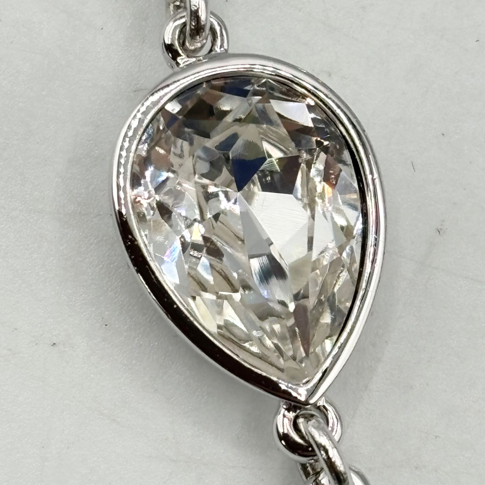 SWAROVSKI スワロフスキー 未使用 クリスタル ティアドロップ 