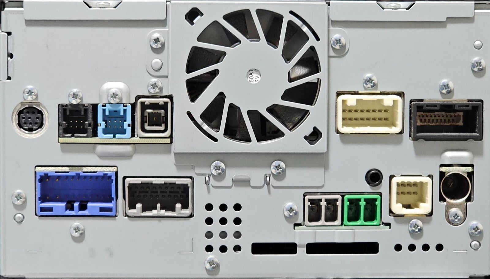 タッチ新品★三菱電機 NR-MZ80 BT対応・DVD再生・地デジTV★動作良好 タッチ新品☆三菱電機 NR-MZ80 BT対応・DVD再生・地デジTV☆動作