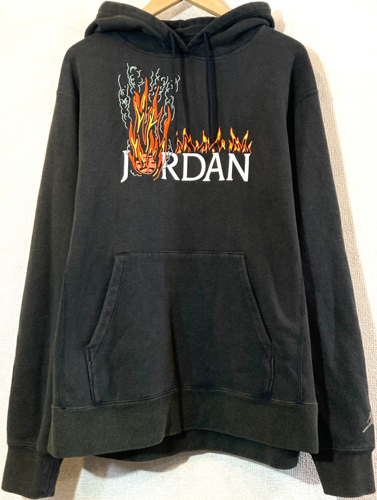 NIKE JORDAN BRAND×TRAVIS SCOTT☆CACTUS JACK☆パーカー NIKE JORDAN BRAND×TRAVIS SCOTT☆CACTUS JACK☆パーカー