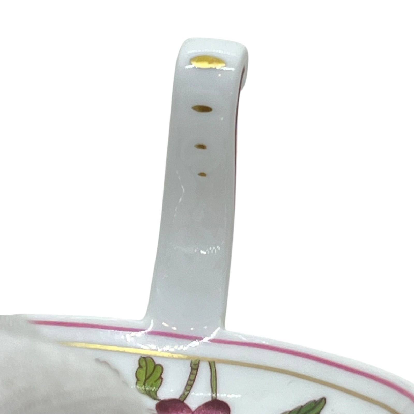 蓋付き小物入れ