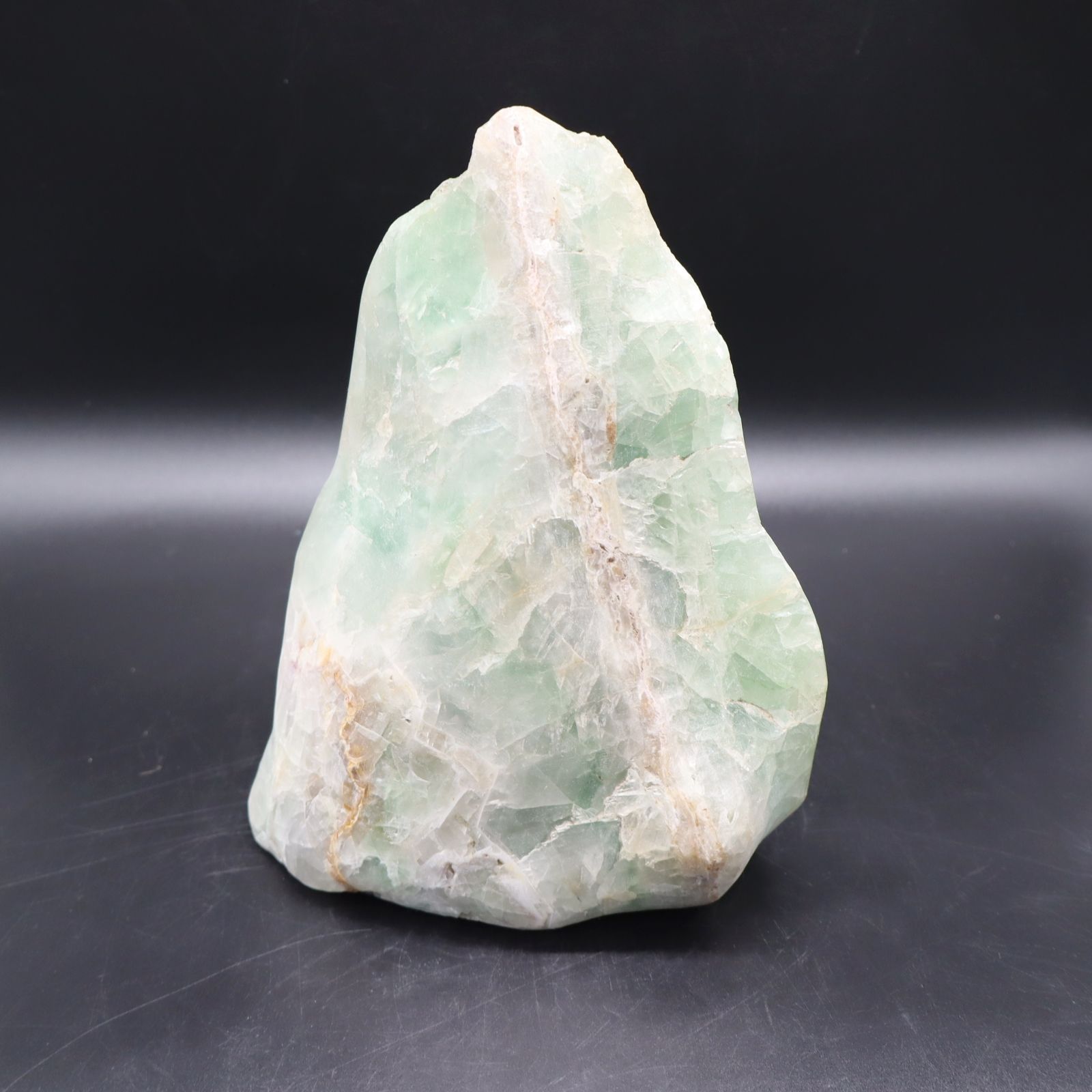 濃青 2.1kg 翡翠 ヒスイ 翡翠原石 原石 鉱物 鑑賞石 自然石 誕生石水石