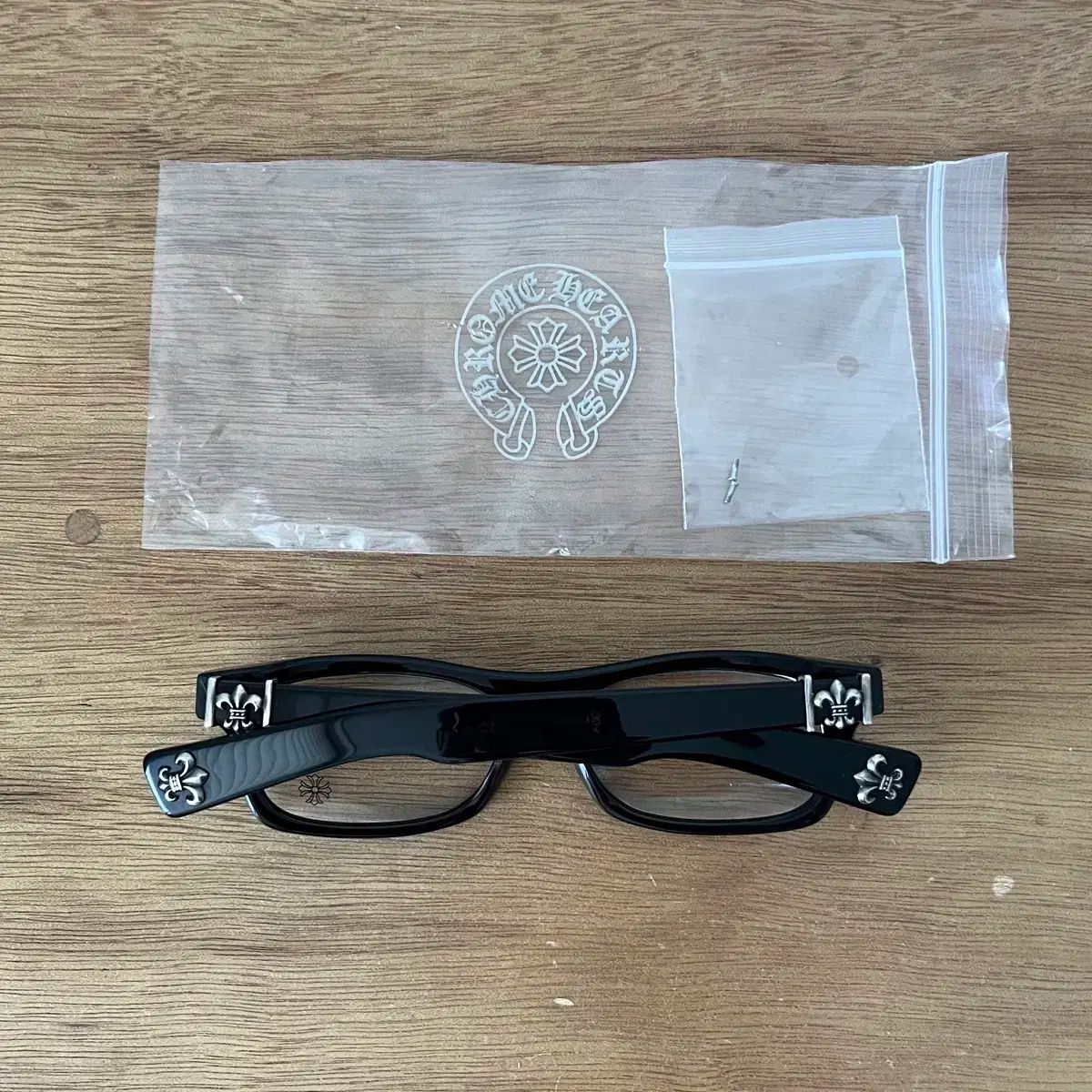 vintage】翡翠 手彫り 中国刻印 金具 ペンダントトップ 彫刻