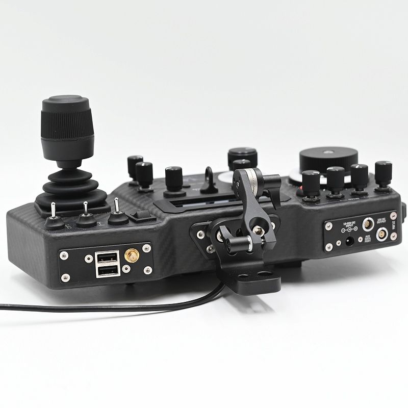 Movi Controller