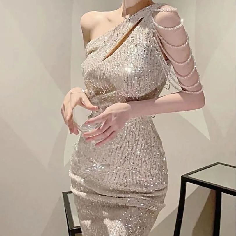 ゴージャスなスパンコール付きミニドレス♪キャバドレスとしても可♪ 新品未使用ゴージャスなスパンコール付きミニドレス♪キャバ