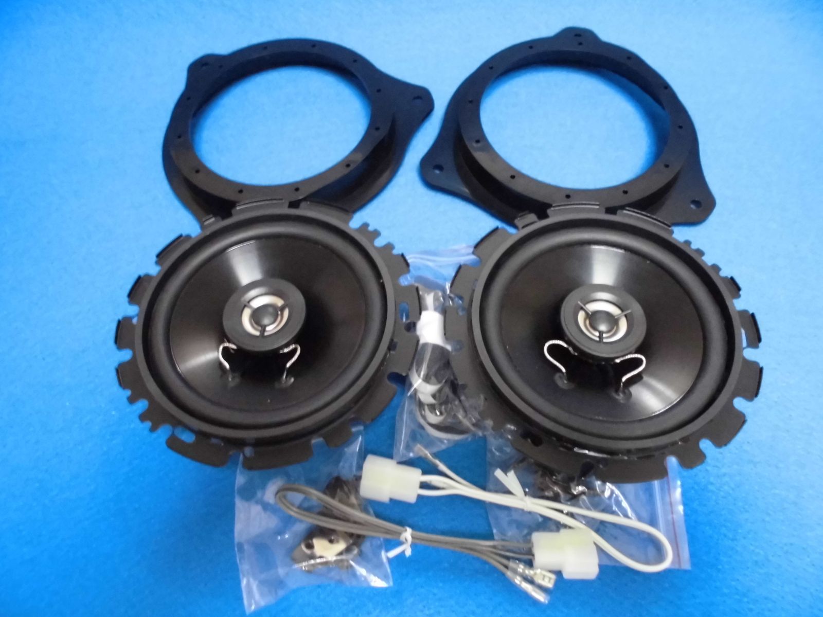 ⑩スズキ 現行エブリイ DA17V 社外60Ｗフロントスピーカー 純正スピーカーブラケット＋純正車種別取付説明書