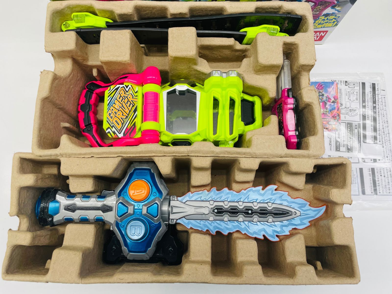 バンダイ 仮面ライダーエグゼイド DX仮面ライダーブレイブ
