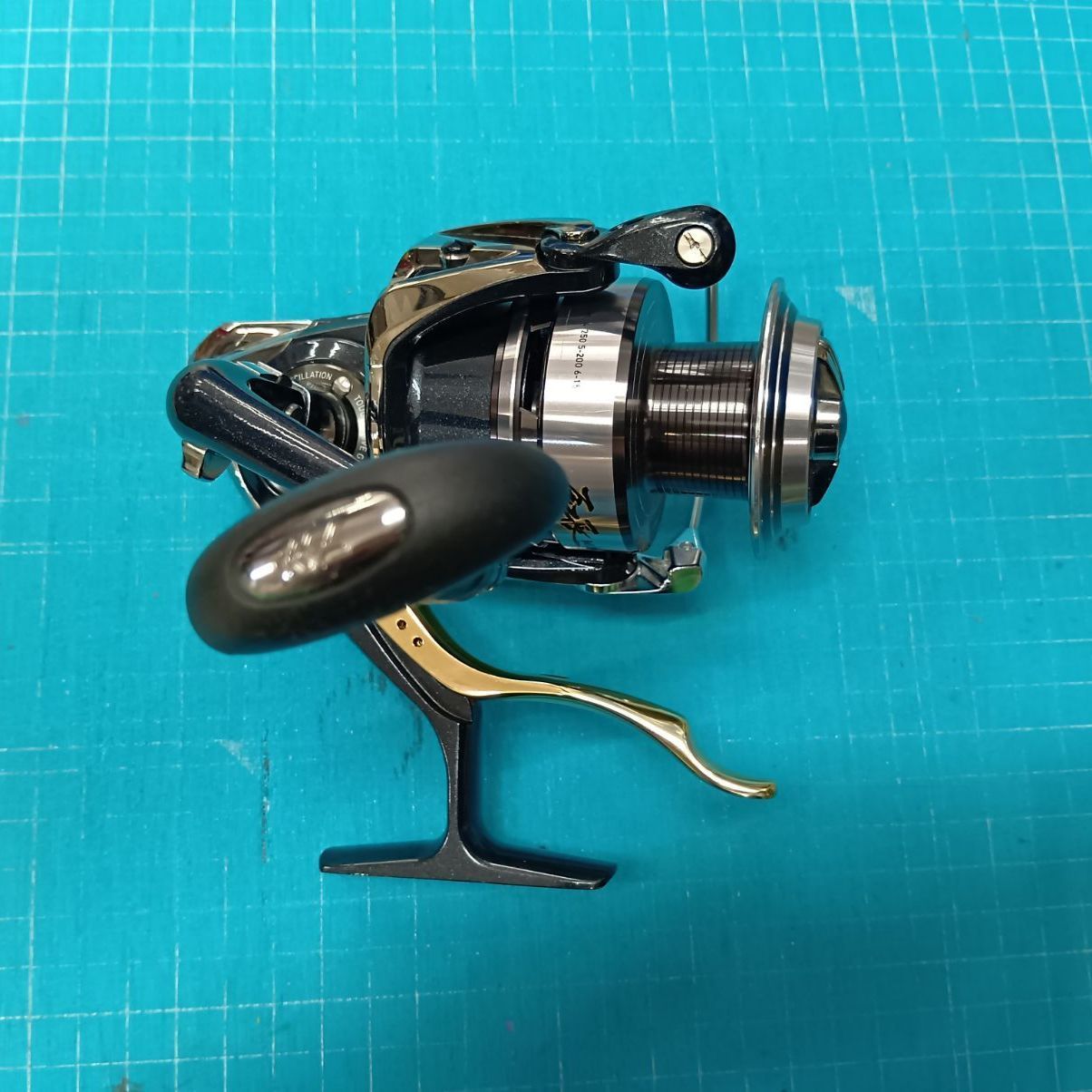 大宮宮原店併売】ダイワ 12 尾長モンスター 4000LBD レバー