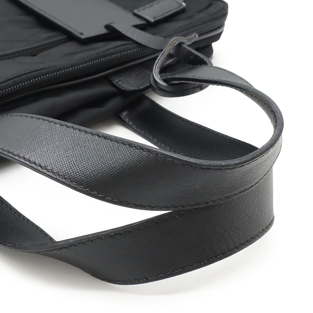 プラダ スクエア 黒 ナイロン ビジネスバッグ ブリーフケース