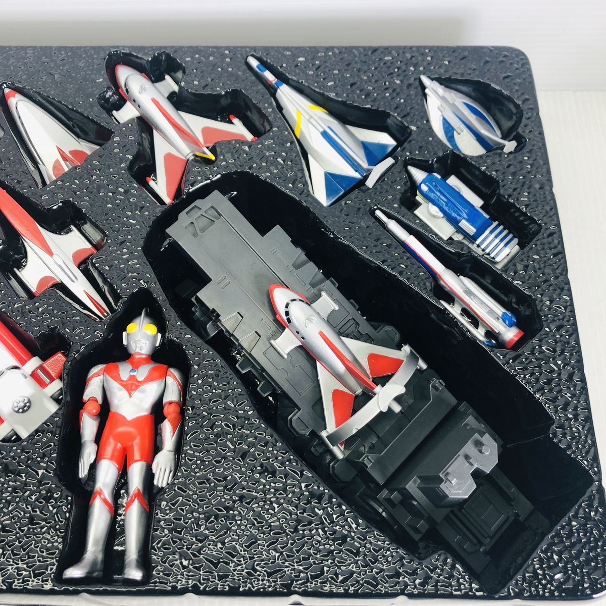バンダイ 出撃!!ウルトラメカセレクション Ⅰ Ⅱ Ⅲ - メルカリ