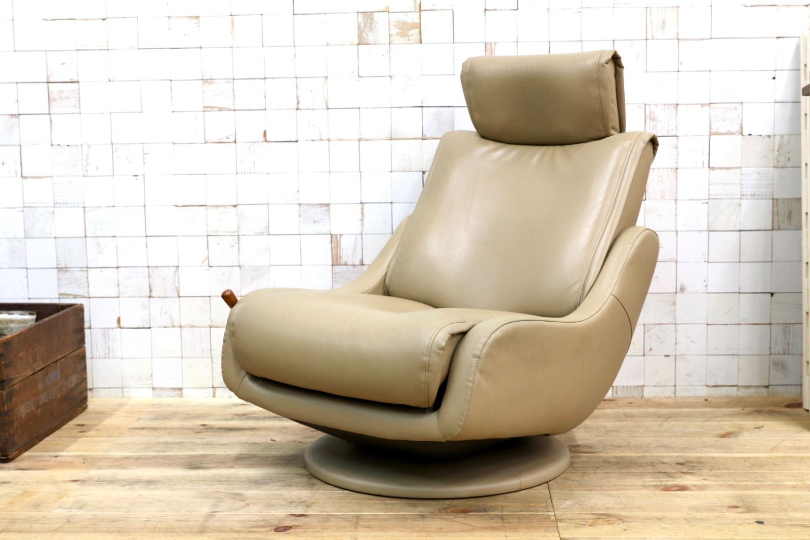 GMEH2M○karimoku | カリモク リクライニングチェア パーソナルチェア 1人掛け シングルソファ 回転椅子 ソフトレザー 合皮