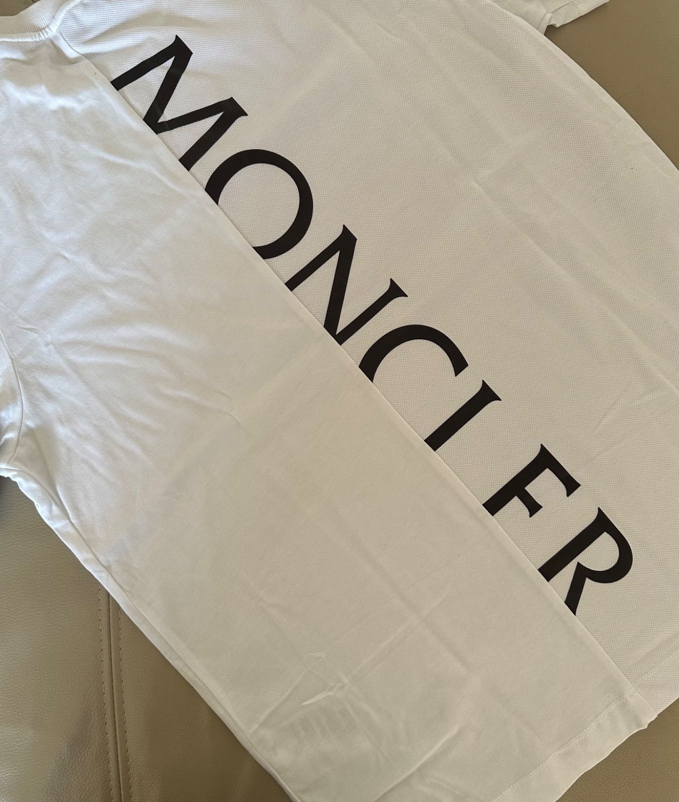 Moncler バックプリント ラバーワッペン White - メルカリ