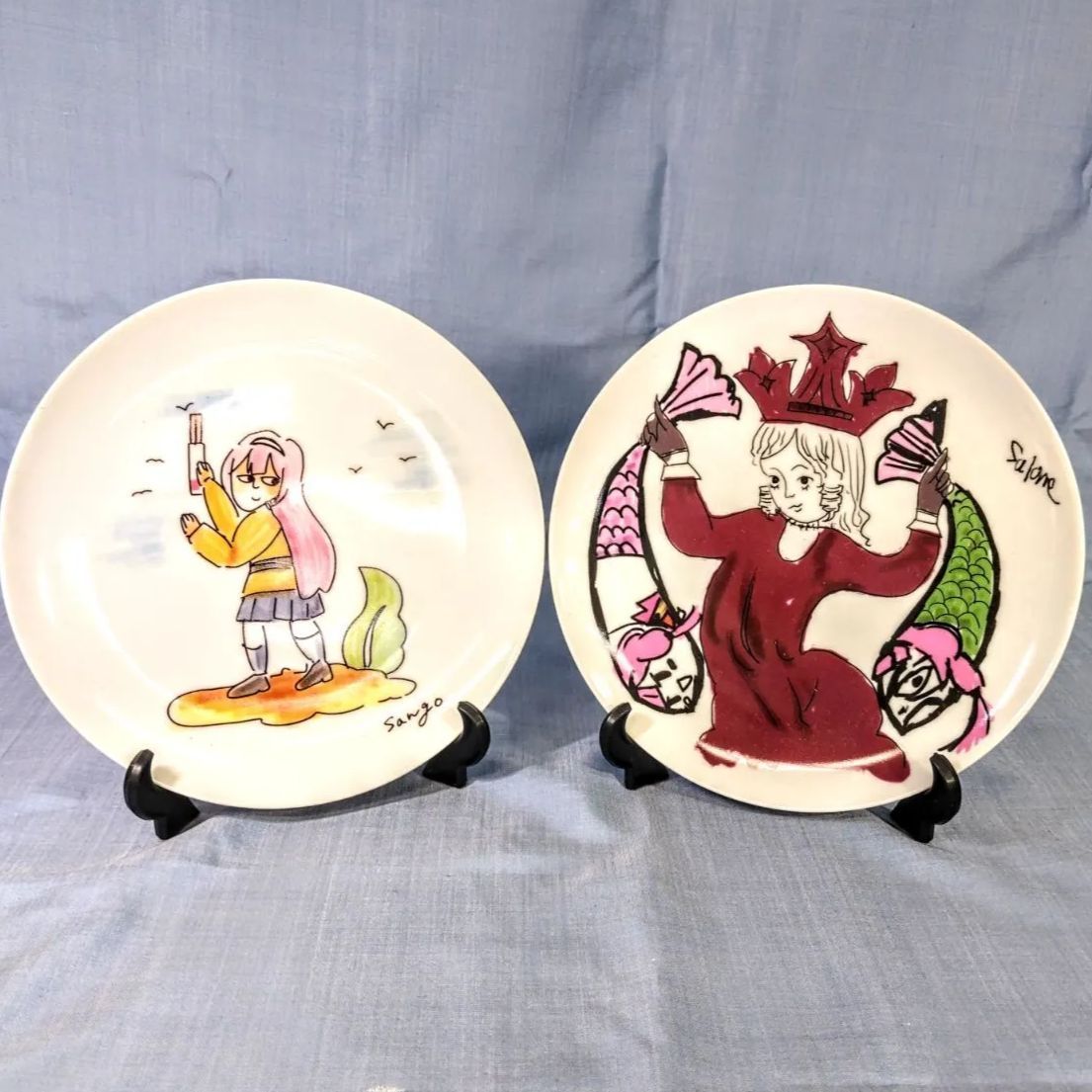 ♥志摩スペイン村 絵皿 見返りサンゴ(周央サンゴ) 両手にンギョ(壱百