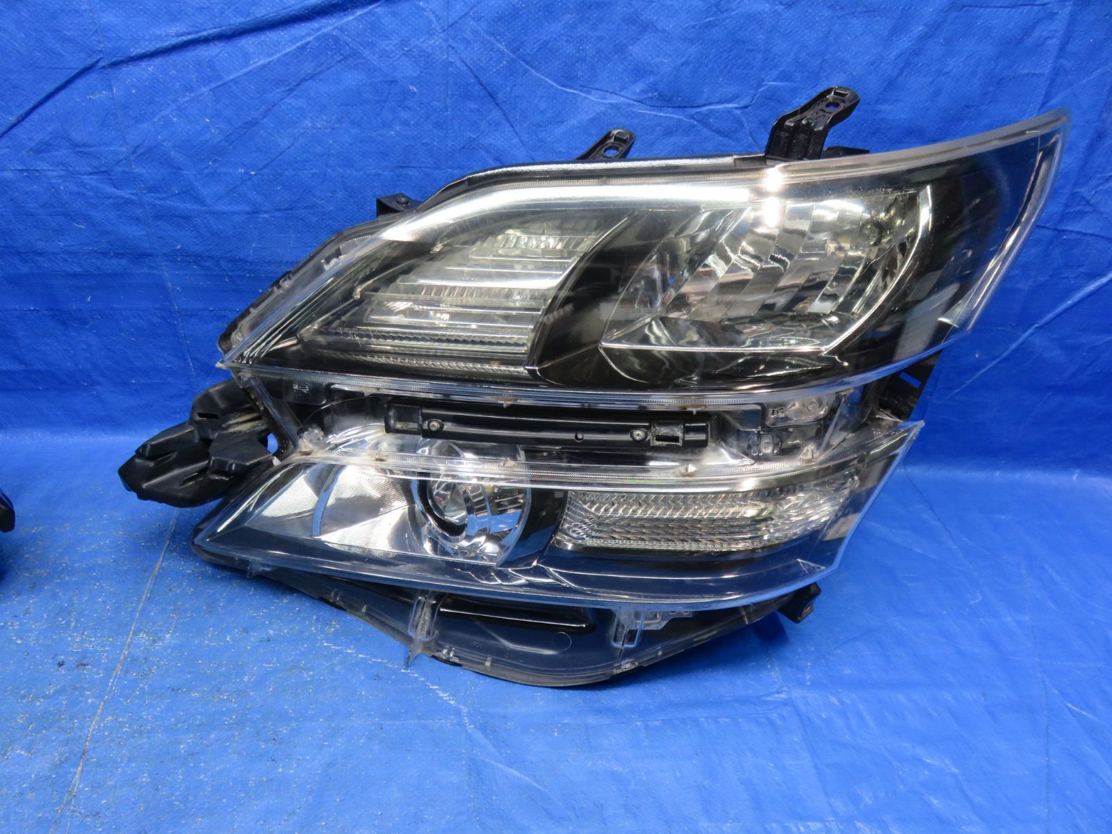 LA6445 点灯OK ヴェルファイア ANH20W 後期 AFS無 ヘッドライト HID ヘッドランプ ICHIKOH58-23 刻印サ ANH25W ツメ折れ