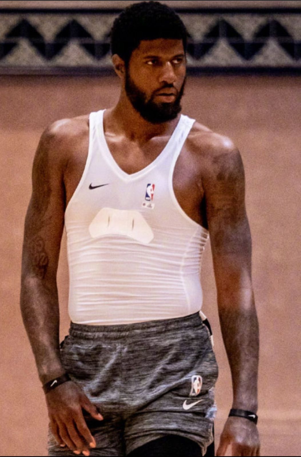 NBA NIKE PRO 白色ノースリーブ タンクトップ Lサイズ選手支給品