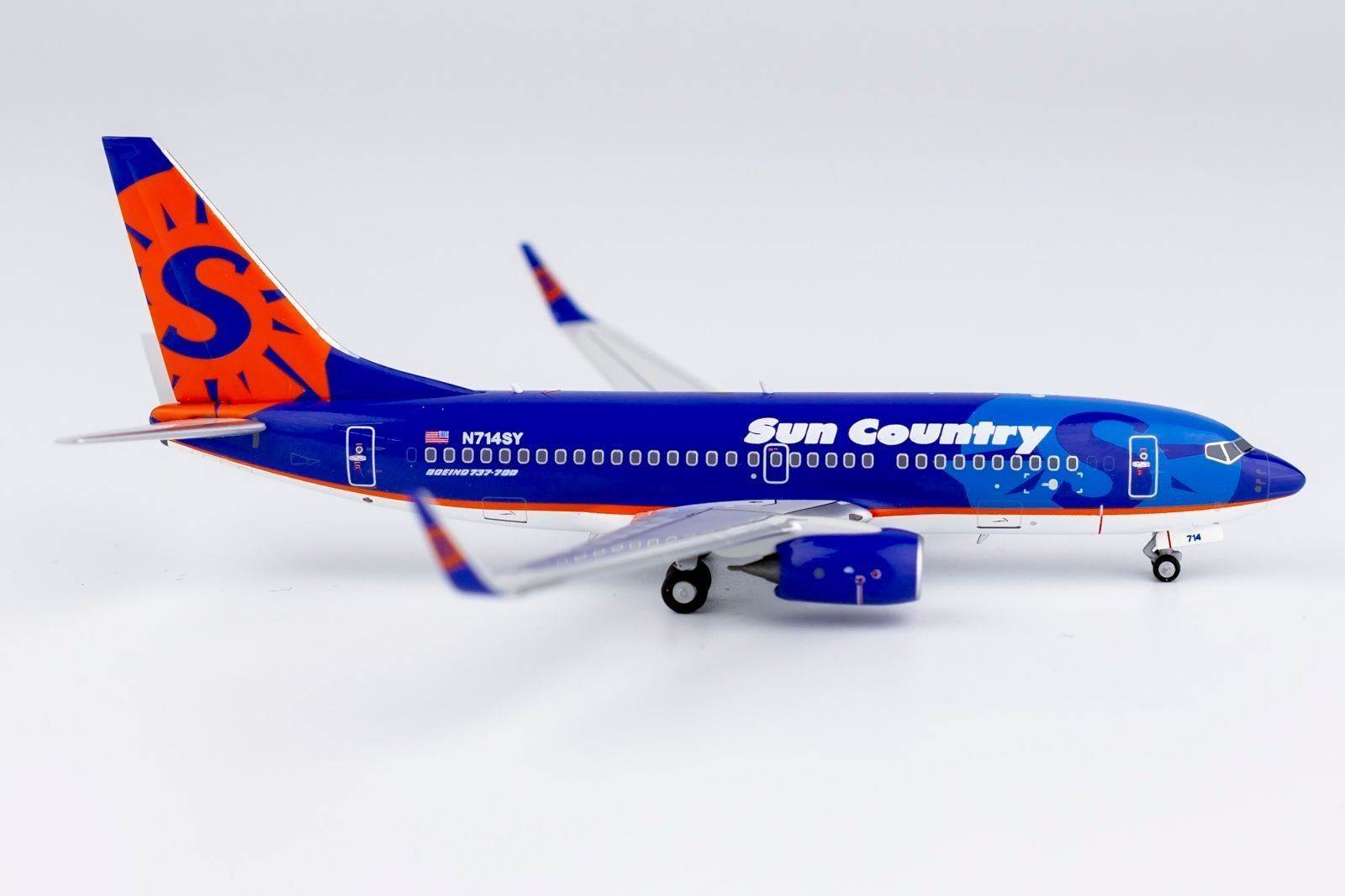 サンカントリー航空 737-700