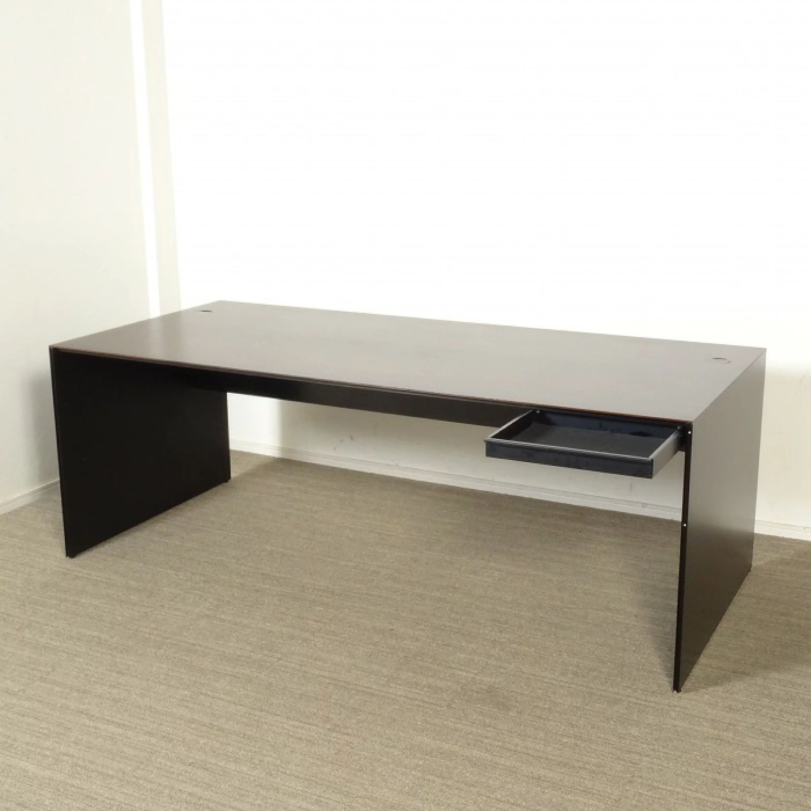 カッシーナイクスシー