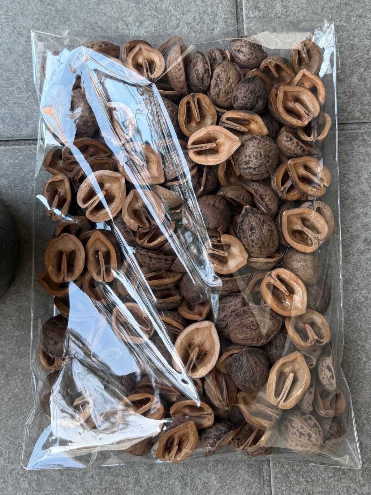 くるみ Amazon｜くるみ割り器 胡桃割り器 殻割り 銀杏割り 滑り止め