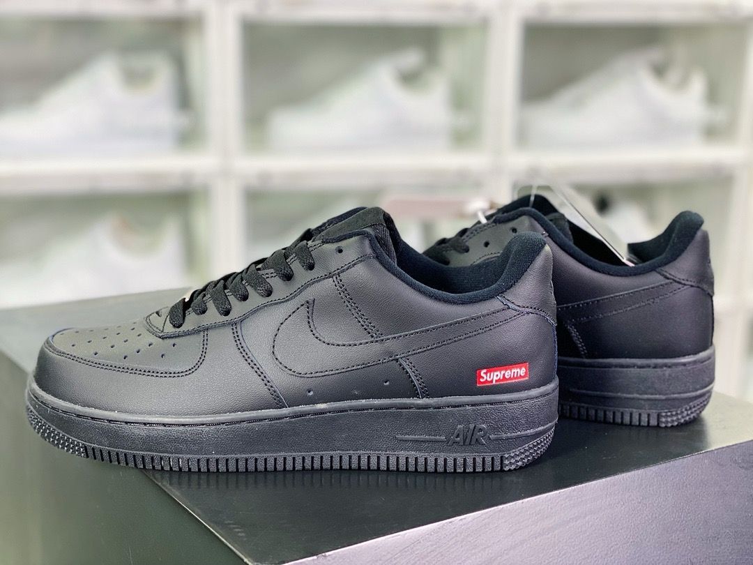 Supreme Nike Air Force 1 Low Black