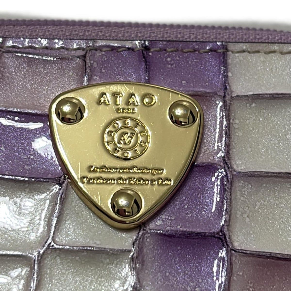 3連フック|型押し加工|L字ファスナー|コインケース付き レザー