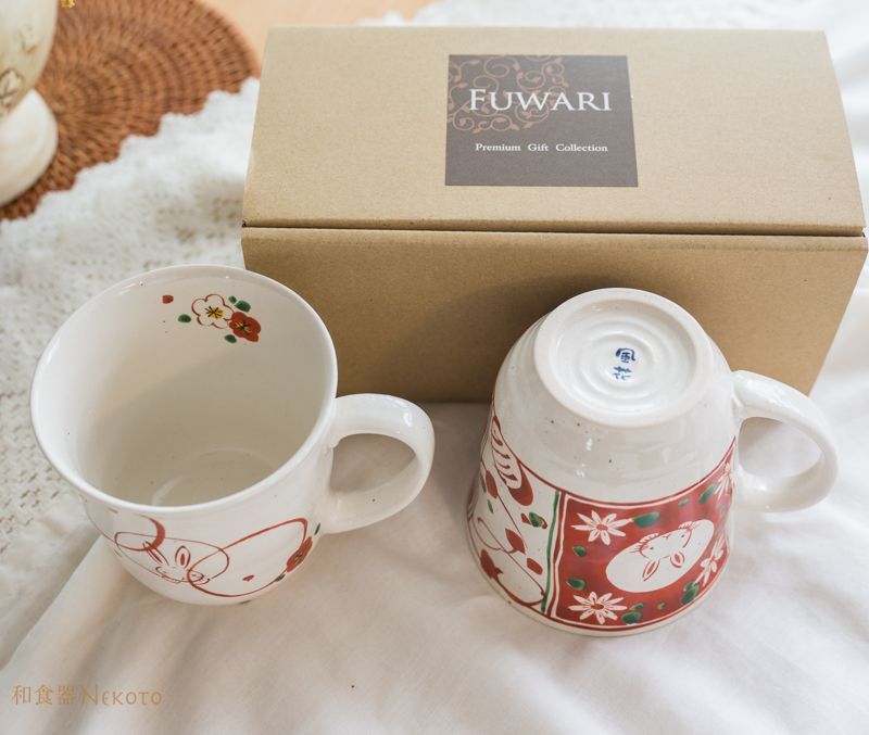 美濃焼 日本製 赤絵花うさぎペアマグカップ コーヒー 紅茶 ミルク ラテ 
